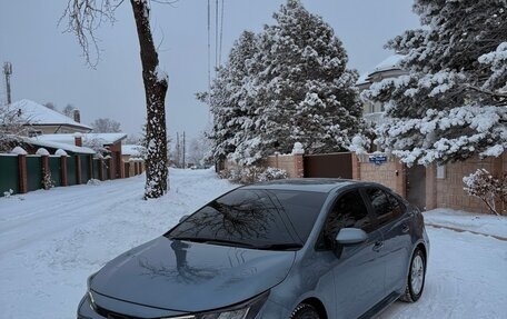 Toyota Corolla, 2019 год, 2 000 000 рублей, 3 фотография