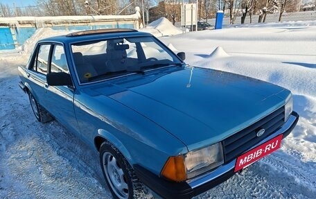 Ford Granada II, 1982 год, 220 000 рублей, 13 фотография