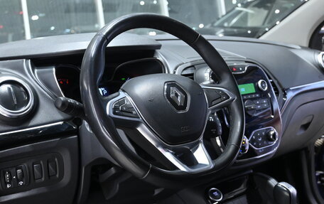 Renault Kaptur I рестайлинг, 2021 год, 1 780 000 рублей, 6 фотография