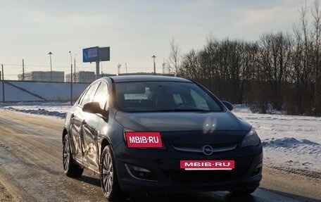 Opel Astra J, 2013 год, 550 000 рублей, 10 фотография