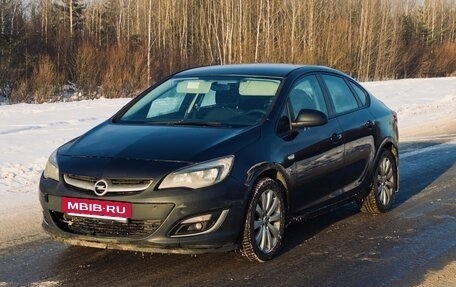 Opel Astra J, 2013 год, 550 000 рублей, 11 фотография