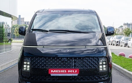 Hyundai Staria, 2025 год, 10 950 000 рублей, 2 фотография