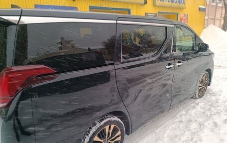 Toyota Alphard III, 2019 год, 4 100 000 рублей, 6 фотография