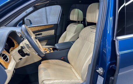 Bentley Bentayga I, 2016 год, 12 900 000 рублей, 13 фотография