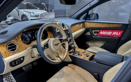 Bentley Bentayga I, 2016 год, 12 900 000 рублей, 15 фотография