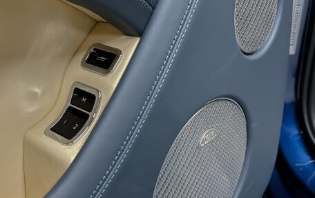 Bentley Bentayga I, 2016 год, 12 900 000 рублей, 17 фотография