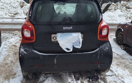 Smart Fortwo III, 2018 год, 1 200 000 рублей, 2 фотография