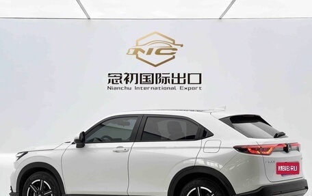 Honda Vezel, 2023 год, 2 340 000 рублей, 6 фотография