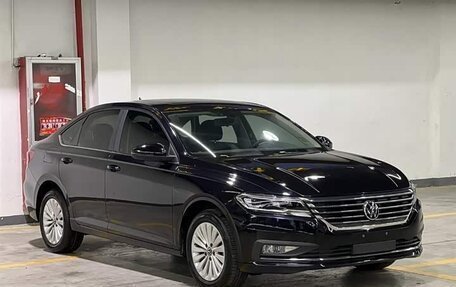 Volkswagen Lavida, 2022 год, 1 600 000 рублей, 3 фотография