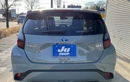Toyota Aqua, 2024 год, 1 121 000 рублей, 11 фотография