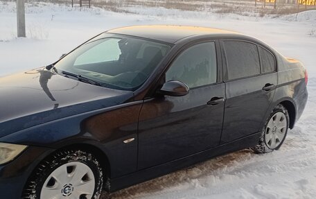 BMW 3 серия, 2008 год, 750 000 рублей, 3 фотография