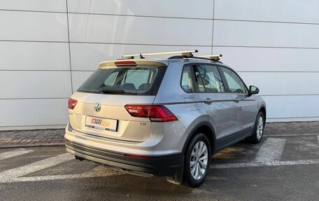 Volkswagen Tiguan II, 2018 год, 1 870 000 рублей, 6 фотография