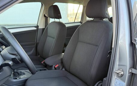 Volkswagen Tiguan II, 2018 год, 1 870 000 рублей, 11 фотография