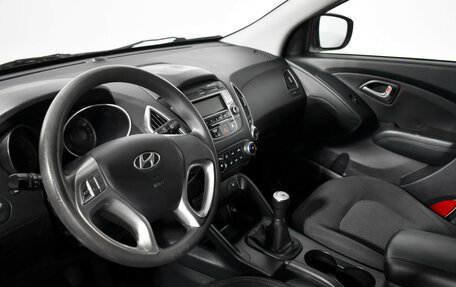 Hyundai ix35 I рестайлинг, 2011 год, 825 000 рублей, 9 фотография