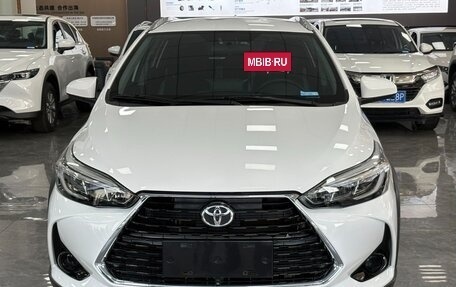Toyota Yaris XP150 рестайлинг, 2022 год, 1 350 000 рублей, 2 фотография