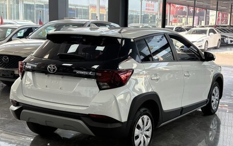 Toyota Yaris XP150 рестайлинг, 2022 год, 1 350 000 рублей, 4 фотография