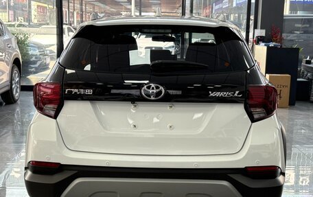 Toyota Yaris XP150 рестайлинг, 2022 год, 1 350 000 рублей, 5 фотография