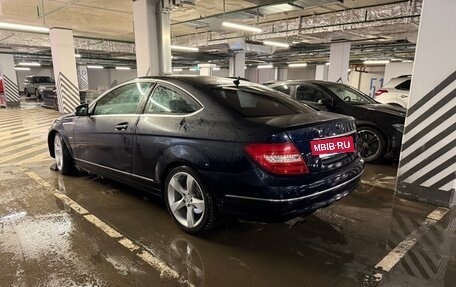 Mercedes-Benz C-Класс, 2011 год, 1 300 000 рублей, 3 фотография