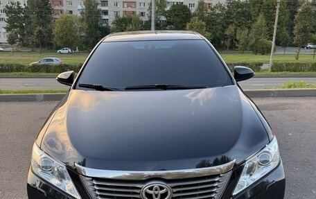 Toyota Camry, 2012 год, 1 900 000 рублей, 2 фотография