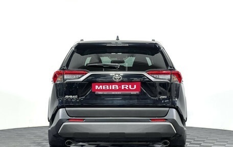 Toyota RAV4, 2021 год, 3 497 000 рублей, 6 фотография