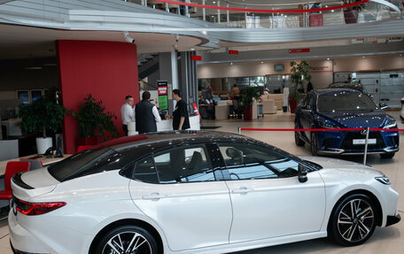 Toyota Camry, 2025 год, 5 фотография