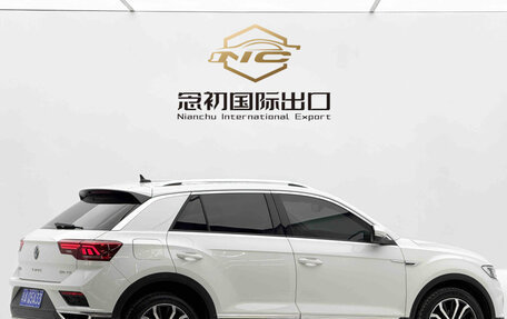 Volkswagen T-Roc I, 2021 год, 2 015 000 рублей, 4 фотография