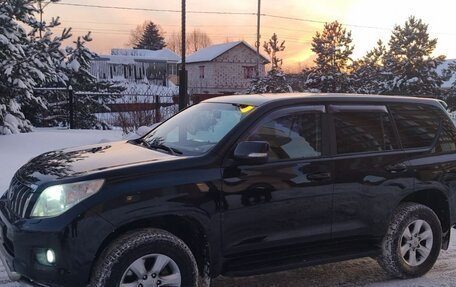 Toyota Land Cruiser Prado 150 рестайлинг 2, 2013 год, 3 170 000 рублей, 21 фотография