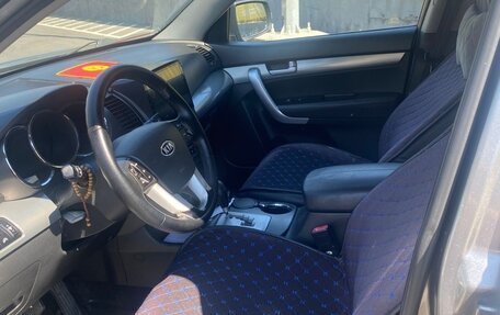 KIA Sorento II рестайлинг, 2010 год, 1 050 000 рублей, 10 фотография