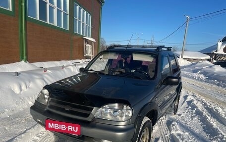 Chevrolet Niva I рестайлинг, 2004 год, 270 000 рублей, 2 фотография