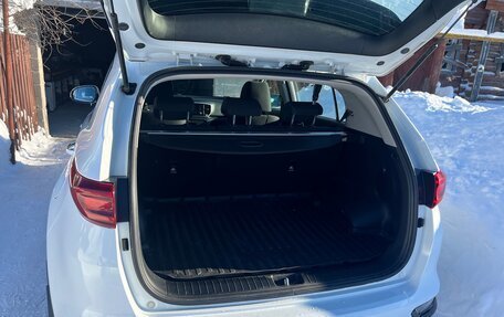 KIA Sportage IV рестайлинг, 2019 год, 2 400 000 рублей, 7 фотография