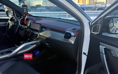 Geely Coolray I, 2024 год, 1 950 000 рублей, 8 фотография