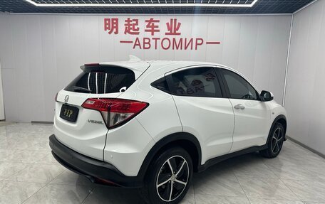 Honda Vezel, 2022 год, 1 676 000 рублей, 5 фотография