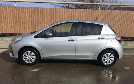 Toyota Vitz, 2018 год, 1 050 000 рублей, 4 фотография