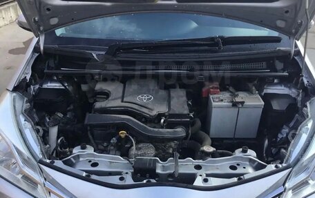 Toyota Vitz, 2018 год, 1 050 000 рублей, 8 фотография