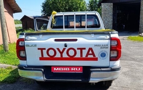Toyota Hilux VIII, 2024 год, 6 000 000 рублей, 7 фотография