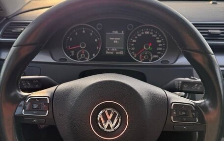 Volkswagen Passat B7, 2012 год, 1 070 000 рублей, 13 фотография