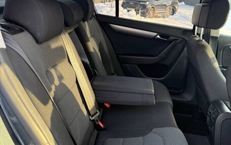 Volkswagen Passat B7, 2012 год, 1 070 000 рублей, 18 фотография