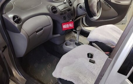 Toyota Platz, 2000 год, 350 000 рублей, 12 фотография