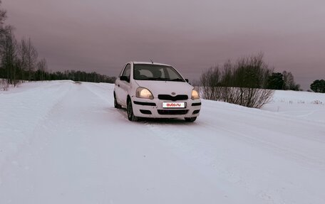 Toyota Vitz, 2002 год, 310 000 рублей, 3 фотография