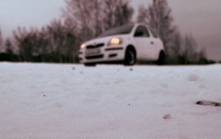 Toyota Vitz, 2002 год, 310 000 рублей, 5 фотография