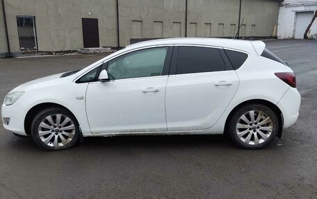 Opel Astra J, 2012 год, 550 000 рублей, 3 фотография