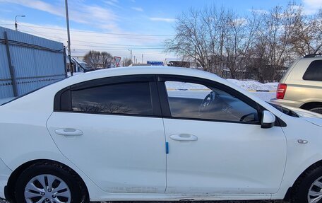 KIA Rio IV, 2017 год, 899 000 рублей, 4 фотография