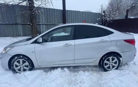 Hyundai Solaris II рестайлинг, 2012 год, 385 000 рублей, 8 фотография