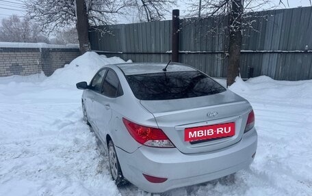 Hyundai Solaris II рестайлинг, 2012 год, 385 000 рублей, 7 фотография