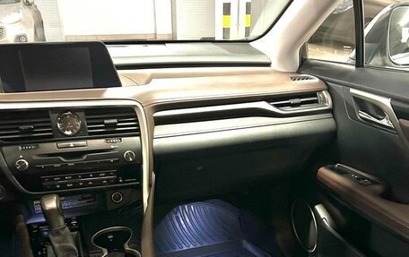 Lexus RX IV рестайлинг, 2016 год, 3 100 000 рублей, 8 фотография