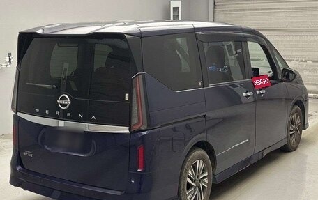 Nissan Serena, 2022 год, 2 200 500 рублей, 2 фотография