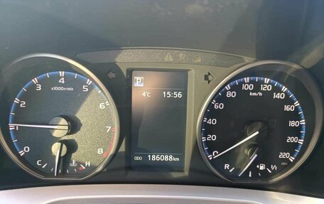 Toyota RAV4, 2017 год, 1 915 000 рублей, 11 фотография