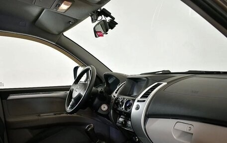 Mitsubishi Pajero Sport II рестайлинг, 2012 год, 1 600 000 рублей, 4 фотография