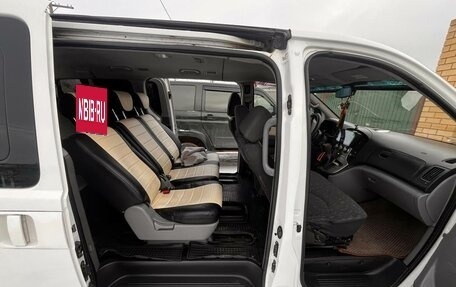 Hyundai H-1 II рестайлинг, 2014 год, 1 800 000 рублей, 9 фотография