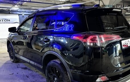 Toyota RAV4, 2017 год, 2 000 000 рублей, 7 фотография